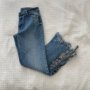 Zara Trf Light Wash denim w/Gingham Bow Trim - Size 04